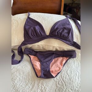 Victoria's Secret Pink and Purple Bikini set ( Top L
Bikini M)